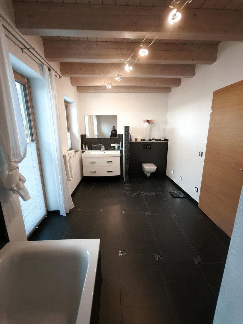 Predaj domu 178 m², pozemok 568 m², Gansstücke 6, Kriegsfeld, Porýnie-Falcko Predaj domu 178 m², pozemok 568 m², Gansstücke 6, Kriegsfeld, Porýnie-Falcko