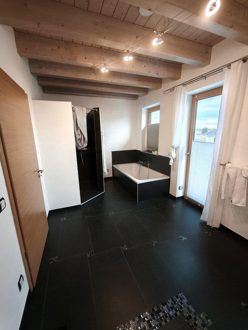 Predaj domu 178 m², pozemok 568 m², Gansstücke 6, Kriegsfeld, Porýnie-Falcko Predaj domu 178 m², pozemok 568 m², Gansstücke 6, Kriegsfeld, Porýnie-Falcko