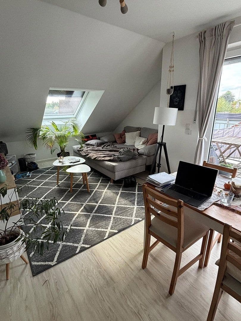 Prenájom bytu 2-izbový 60 m², Faust-Von-Stromberg-Str. 44, Erlangen, Bavorsko Prenájom bytu 2-izbový 60 m², Faust-Von-Stromberg-Str. 44, Erlangen, Bavorsko