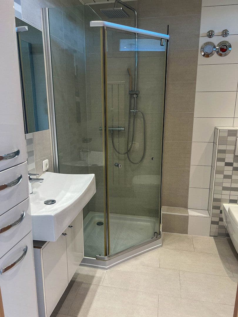 Prenájom bytu 2-izbový 55 m², Würzburg, Bavorsko Prenájom bytu 2-izbový 55 m², Würzburg, Bavorsko