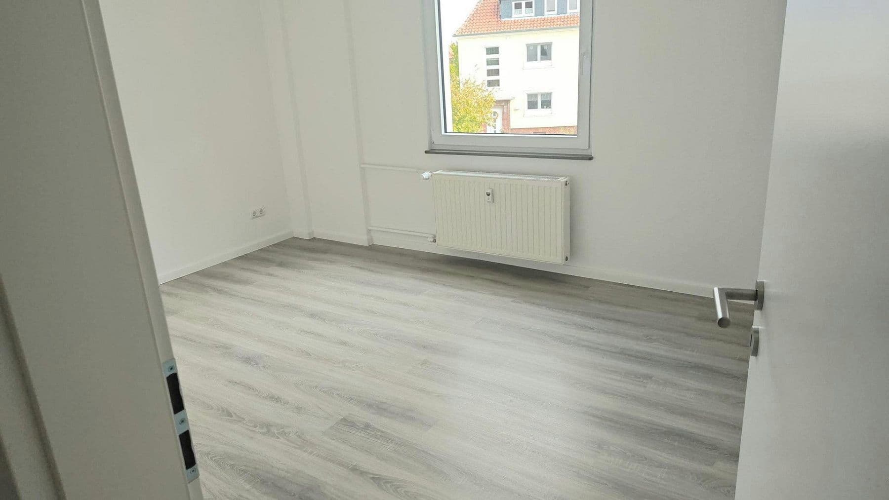 Prenájom bytu 4-izbový 97 m², Schöningen, Dolné Sasko Prenájom bytu 4-izbový 97 m², Schöningen, Dolné Sasko