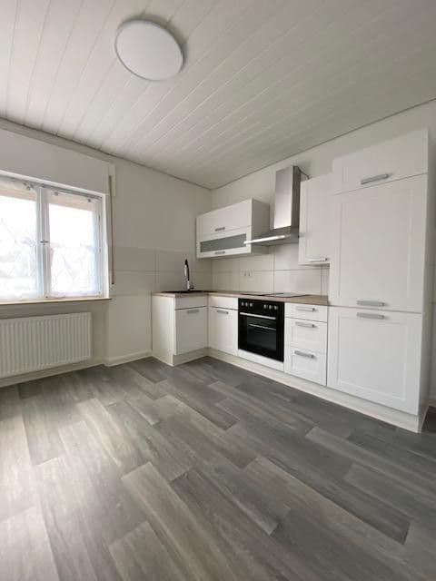 Prenájom domu 240 m², pozemok 800 m², Eppstein, Hesensko Prenájom domu 240 m², pozemok 800 m², Eppstein, Hesensko