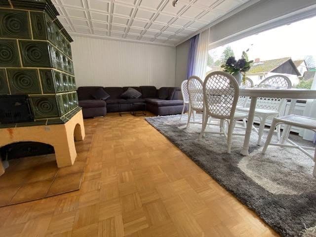 Prenájom domu 240 m², pozemok 800 m², Eppstein, Hesensko Prenájom domu 240 m², pozemok 800 m², Eppstein, Hesensko