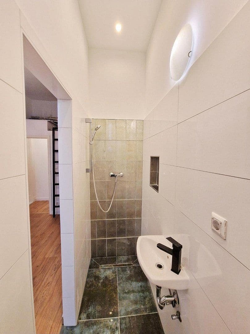Predaj bytu 5-izbový 130 m², Berlin, Berlín Predaj bytu 5-izbový 130 m², Berlin, Berlín