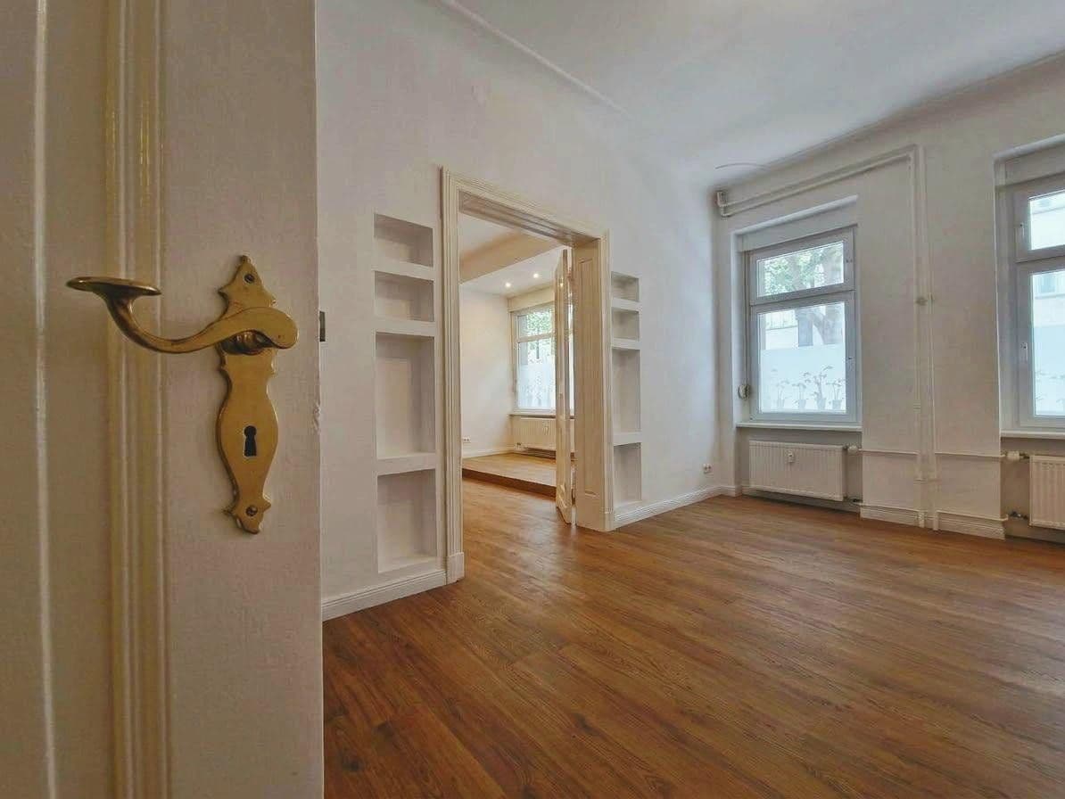 Predaj bytu 5-izbový 130 m², Berlin, Berlín Predaj bytu 5-izbový 130 m², Berlin, Berlín