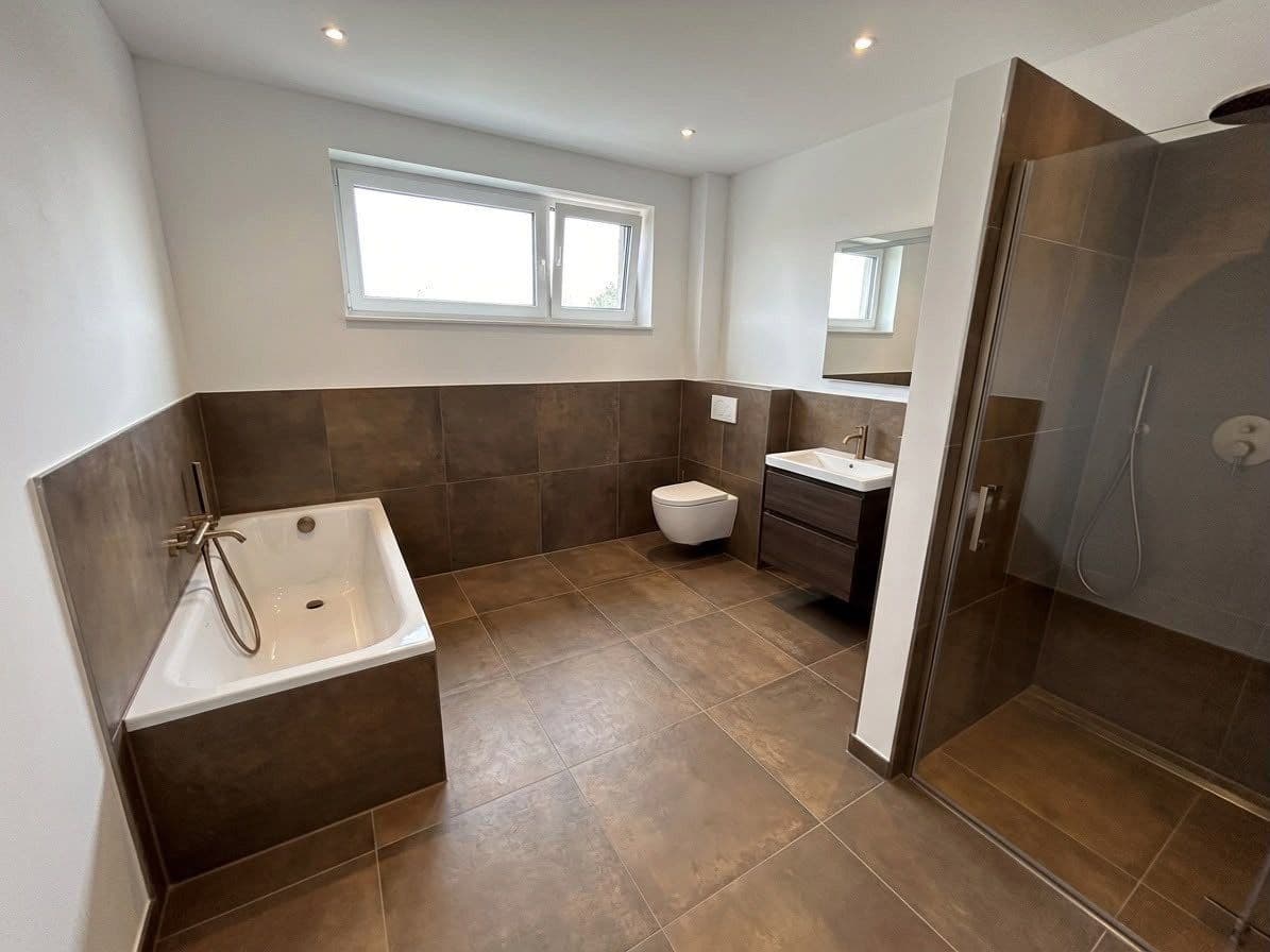 Prenájom domu 118 m², pozemok 345 m², Thomasburg, Dolné Sasko Prenájom domu 118 m², pozemok 345 m², Thomasburg, Dolné Sasko