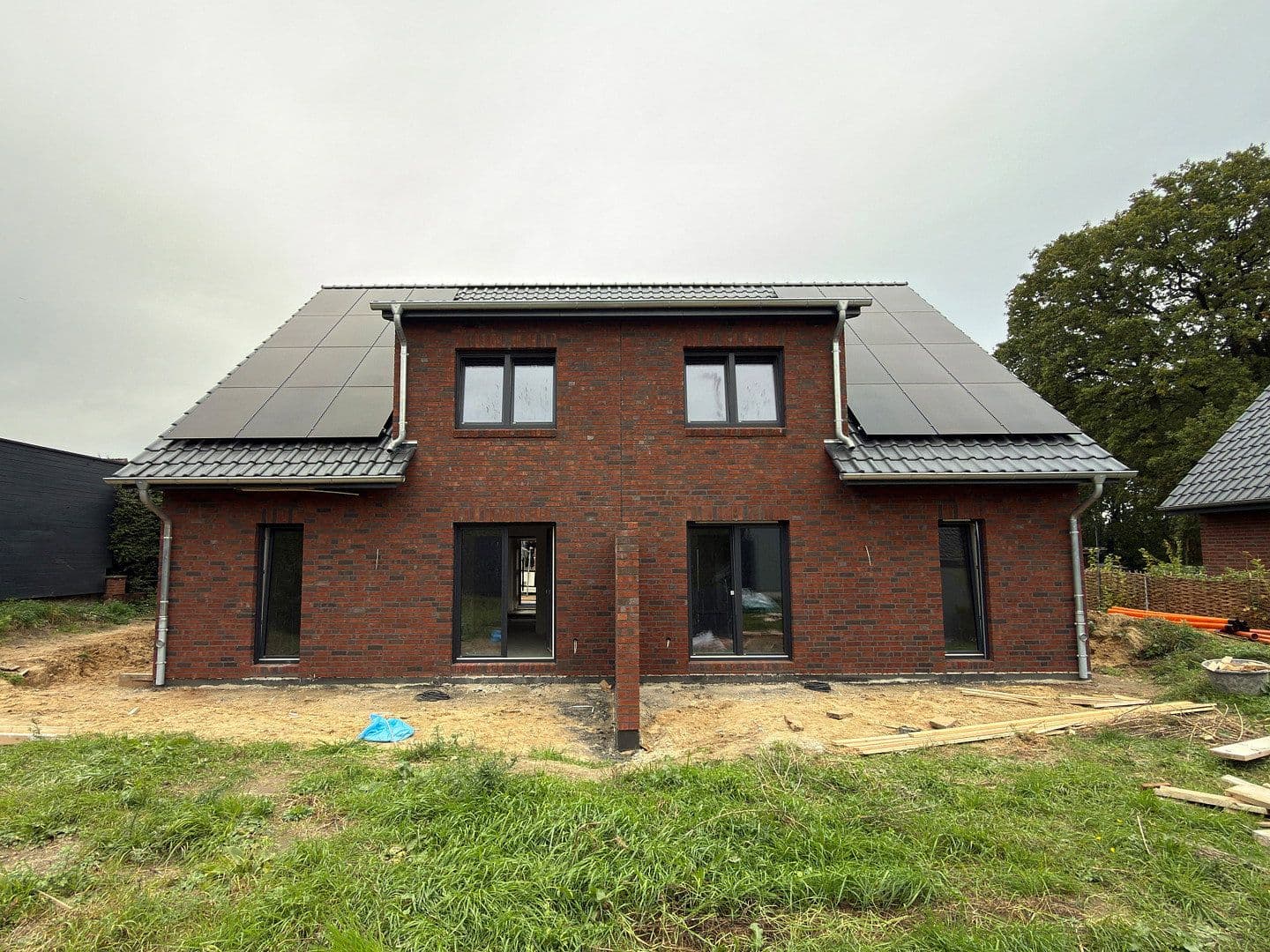 Prenájom domu 118 m², pozemok 345 m², Thomasburg, Dolné Sasko Prenájom domu 118 m², pozemok 345 m², Thomasburg, Dolné Sasko