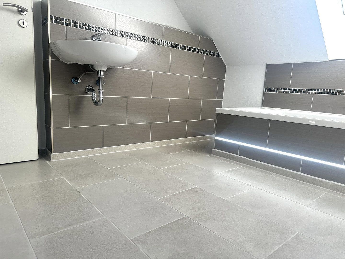 Predaj domu 125 m², pozemok 330 m², Bleckede, Dolné Sasko Predaj domu 125 m², pozemok 330 m², Bleckede, Dolné Sasko