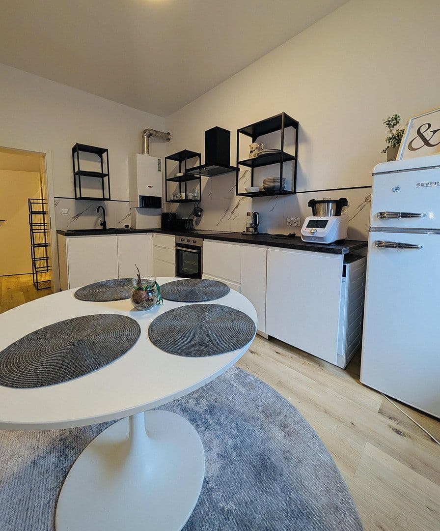 Prenájom bytu 2-izbový 41 m², Friederikastraße, Bochum, Severné Porýnie - Westfálsko Prenájom bytu 2-izbový 41 m², Friederikastraße, Bochum, Severné Porýnie - Westfálsko