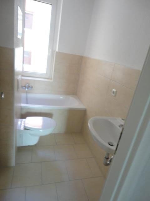 Prenájom bytu 4-izbový 98 m², Magdeburg, Sasko-Anhaltsko Prenájom bytu 4-izbový 98 m², Magdeburg, Sasko-Anhaltsko