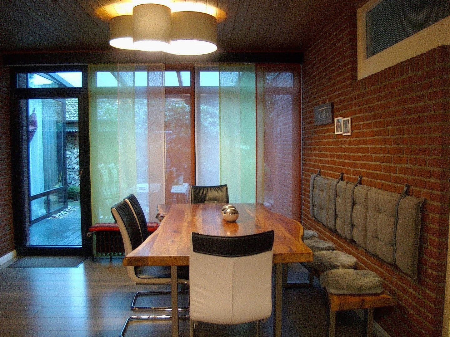 Predaj domu 210 m², pozemok 995 m², Deutsch Evern, Dolné Sasko Predaj domu 210 m², pozemok 995 m², Deutsch Evern, Dolné Sasko