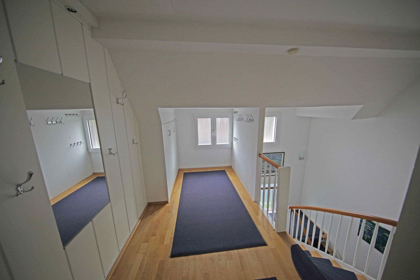 Prenájom bytu 3-izbový 105 m², Wuppertal, Severné Porýnie - Westfálsko Prenájom bytu 3-izbový 105 m², Wuppertal, Severné Porýnie - Westfálsko