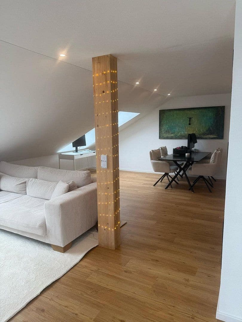 Prenájom bytu 2-izbový 65 m², Leinstr. 10, Korntal-Münchingen, Bádensko-Wurttembersko Prenájom bytu 2-izbový 65 m², Leinstr. 10, Korntal-Münchingen, Bádensko-Wurttembersko