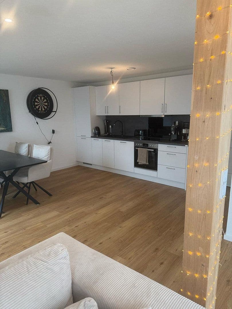 Prenájom bytu 2-izbový 65 m², Leinstr. 10, Korntal-Münchingen, Bádensko-Wurttembersko Prenájom bytu 2-izbový 65 m², Leinstr. 10, Korntal-Münchingen, Bádensko-Wurttembersko