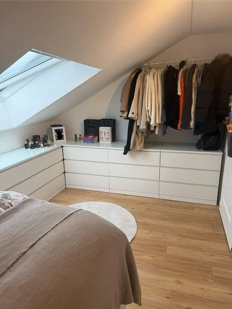 Prenájom bytu 2-izbový 65 m², Leinstr. 10, Korntal-Münchingen, Bádensko-Wurttembersko Prenájom bytu 2-izbový 65 m², Leinstr. 10, Korntal-Münchingen, Bádensko-Wurttembersko