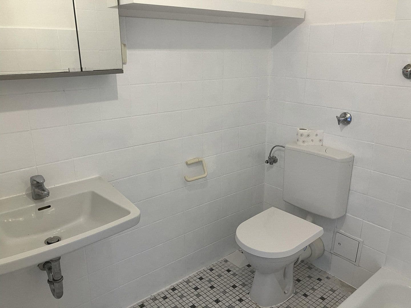 Prenájom bytu 1-izbový 24 m², Mannheim, Bádensko-Wurttembersko Prenájom bytu 1-izbový 24 m², Mannheim, Bádensko-Wurttembersko