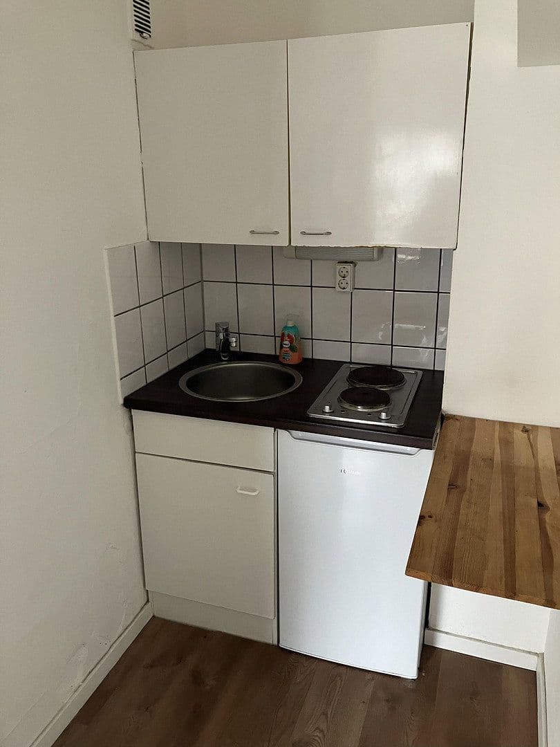 Prenájom bytu 1-izbový 24 m², Mannheim, Bádensko-Wurttembersko Prenájom bytu 1-izbový 24 m², Mannheim, Bádensko-Wurttembersko
