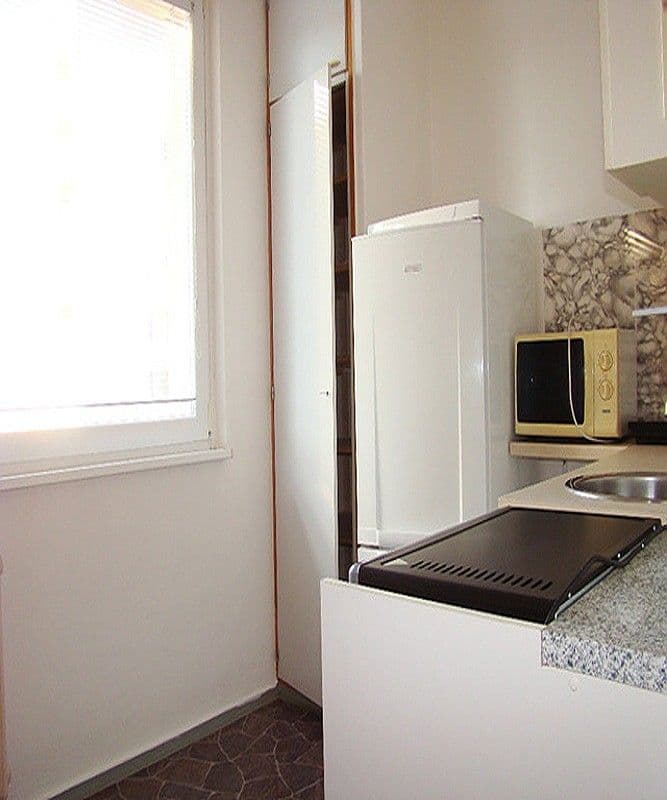 Prenájom bytu 1-izbový 42 m², Husova, Chrudim, Pardubický kraj Prenájom bytu 1-izbový 42 m², Husova, Chrudim, Pardubický kraj