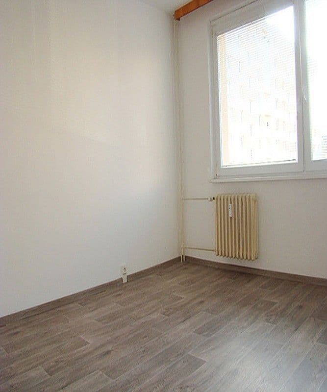 Prenájom bytu 1-izbový 42 m², Husova, Chrudim, Pardubický kraj Prenájom bytu 1-izbový 42 m², Husova, Chrudim, Pardubický kraj