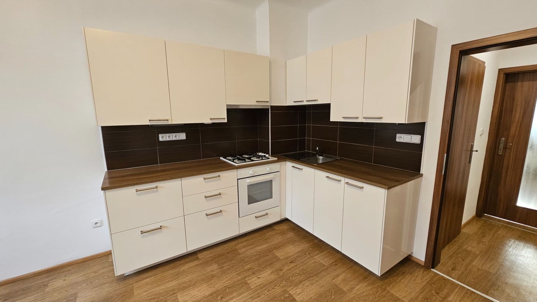 Prenájom bytu 2-izbový 40 m², Spáčilova, Brno, Jihomoravský kraj Prenájom bytu 2-izbový 40 m², Spáčilova, Brno, Jihomoravský kraj