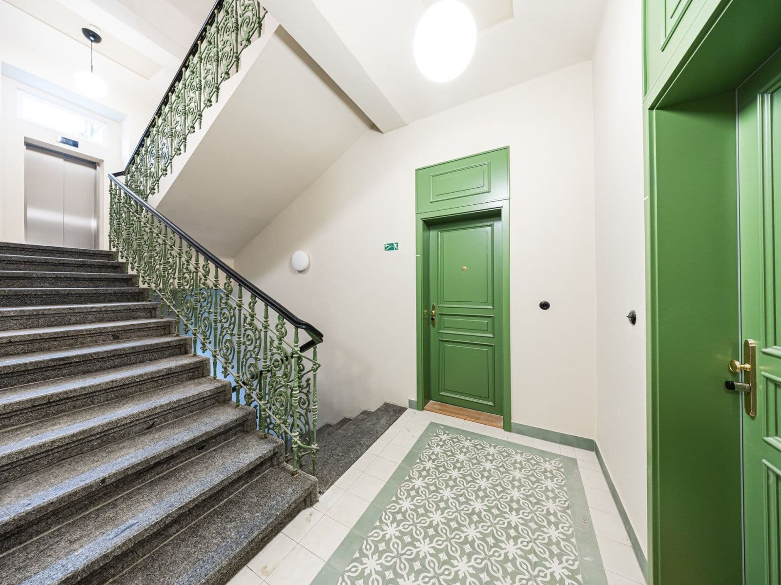 Prenájom bytu 1-izbový 28 m², Sázavská, Praha, Praha Prenájom bytu 1-izbový 28 m², Sázavská, Praha, Praha