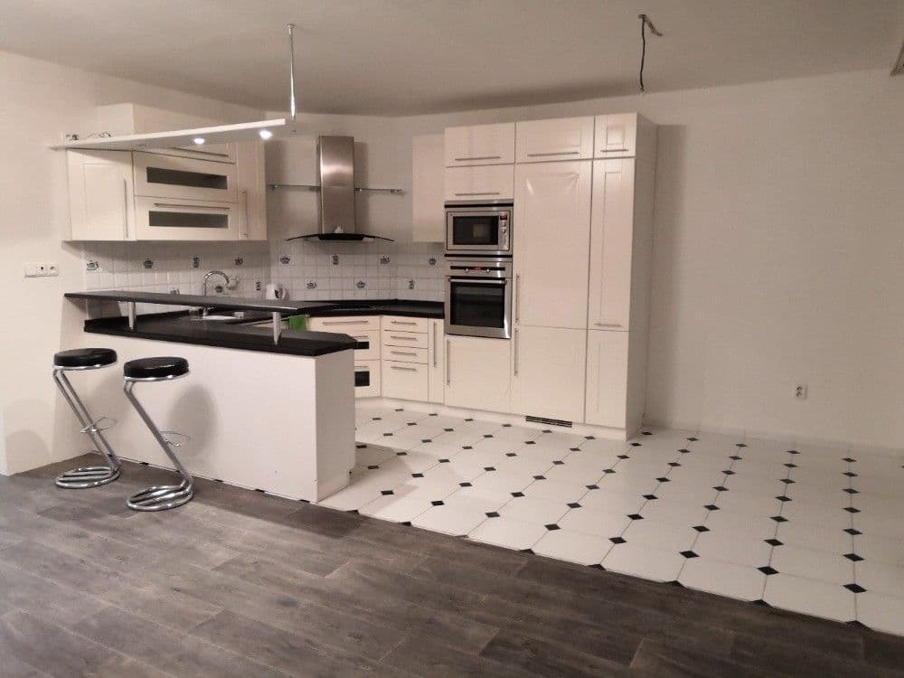 Predaj bytu 3-izbový 69 m², Přátelství, Praha, Praha Predaj bytu 3-izbový 69 m², Přátelství, Praha, Praha