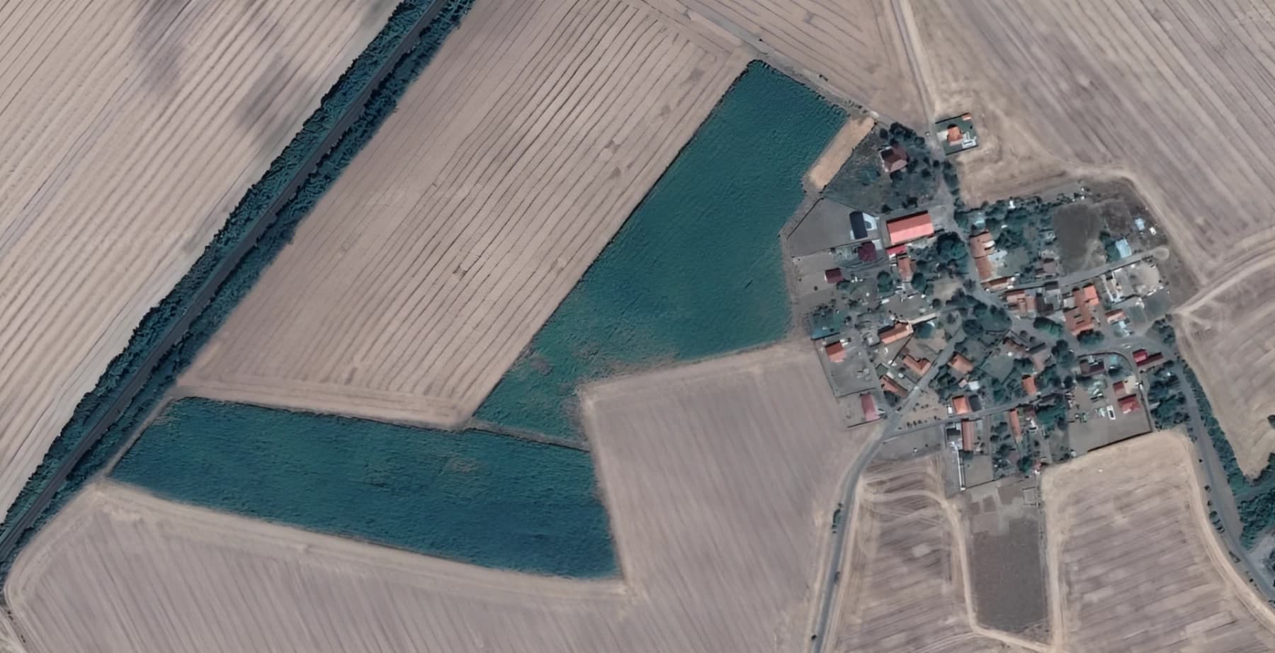 Predaj pozemku 95.000 m², Býkev, Středočeský kraj Predaj pozemku 95.000 m², Býkev, Středočeský kraj