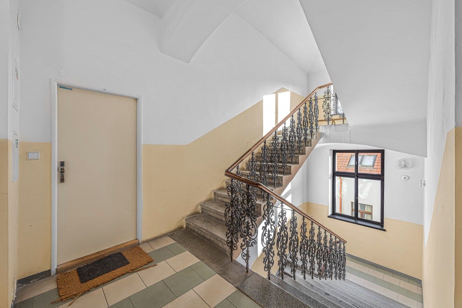 Prenájom bytu 2-izbový 43 m², Grafická, Praha, Praha Prenájom bytu 2-izbový 43 m², Grafická, Praha, Praha
