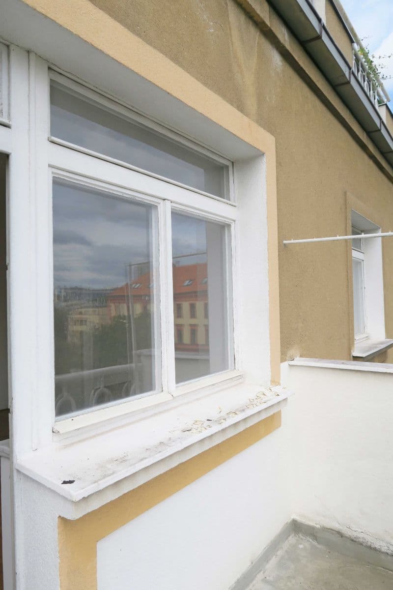 Predaj bytu 2-izbový 57 m², 28. pluku, Praha, Praha Predaj bytu 2-izbový 57 m², 28. pluku, Praha, Praha