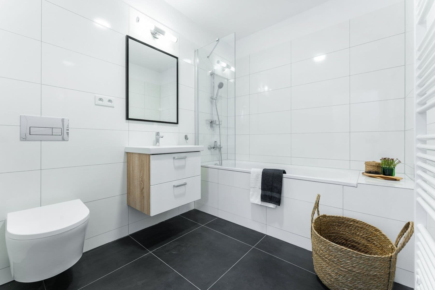 Prenájom bytu 4-izbový 155 m², Odkolkova, Praha, Praha Prenájom bytu 4-izbový 155 m², Odkolkova, Praha, Praha