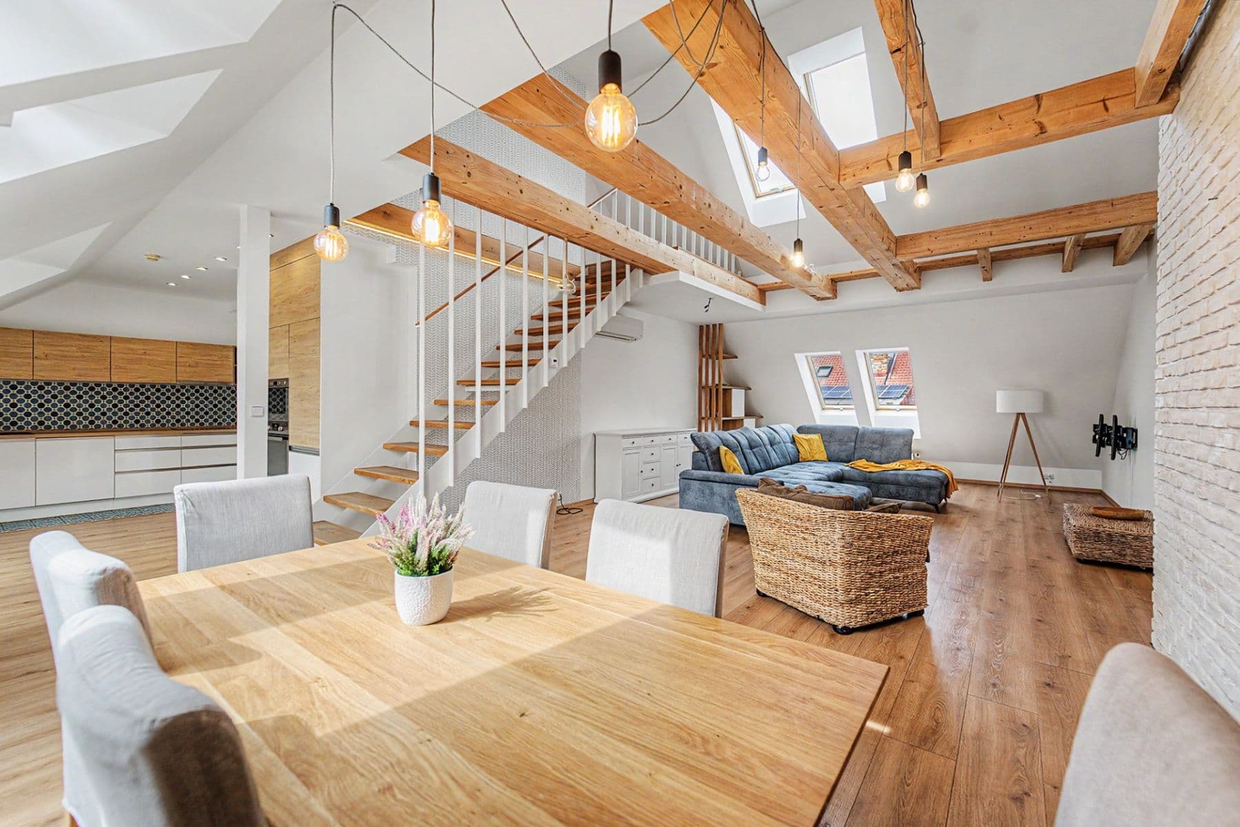 Predaj bytu 3-izbový 136 m², Drahobejlova, Praha, Praha Predaj bytu 3-izbový 136 m², Drahobejlova, Praha, Praha