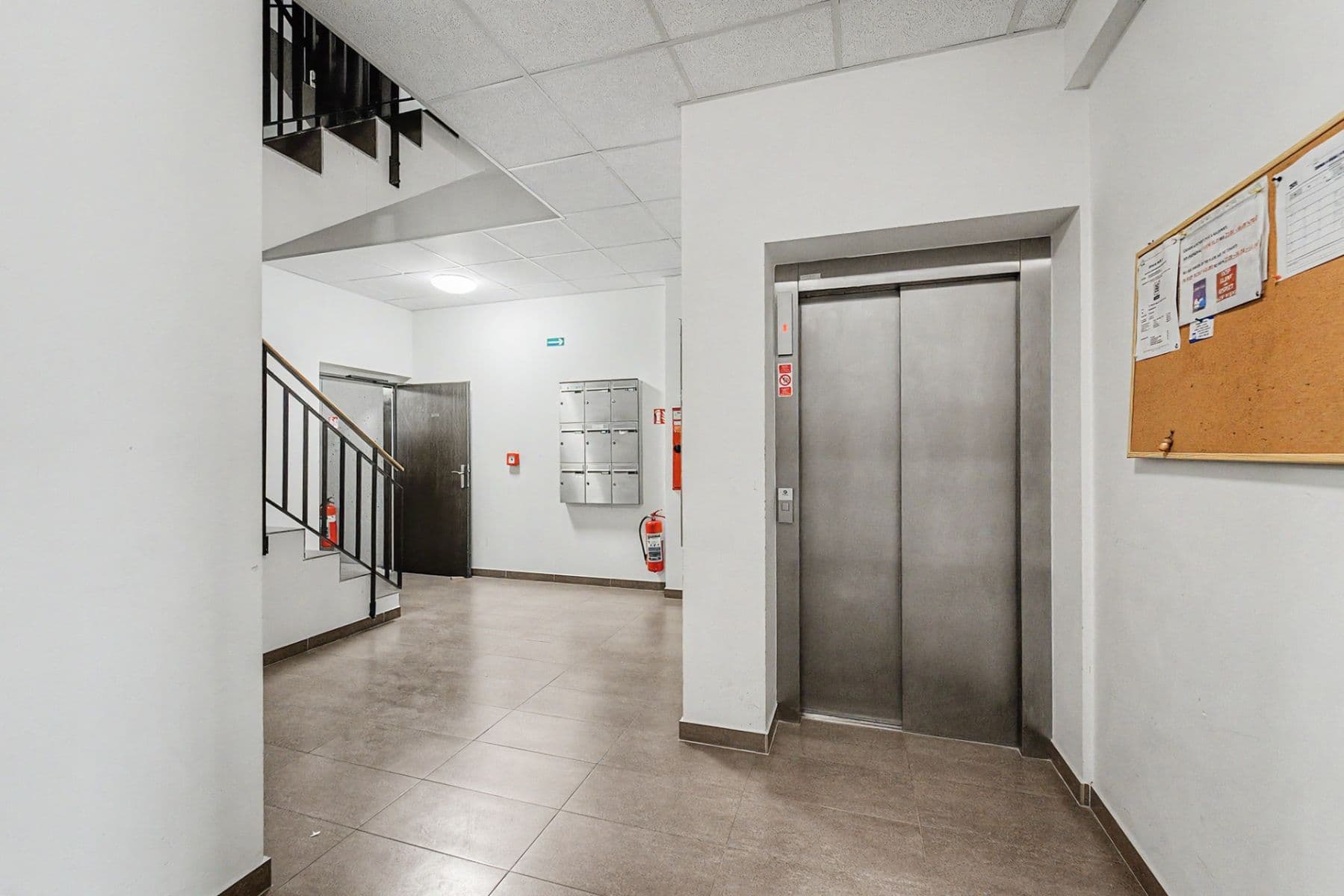 Predaj bytu 3-izbový 136 m², Drahobejlova, Praha, Praha Predaj bytu 3-izbový 136 m², Drahobejlova, Praha, Praha
