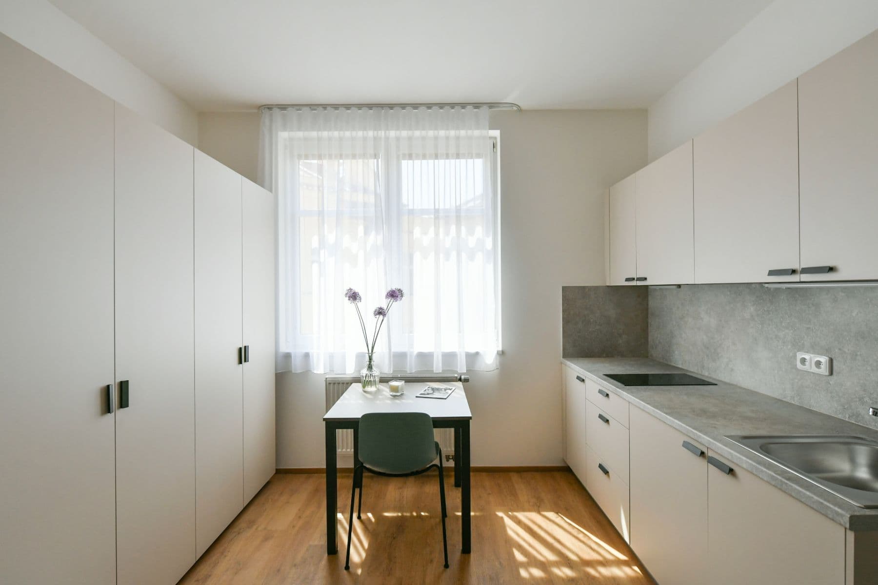 Prenájom bytu 1-izbový 26 m², Na ostrůvku, Praha, Praha Prenájom bytu 1-izbový 26 m², Na ostrůvku, Praha, Praha