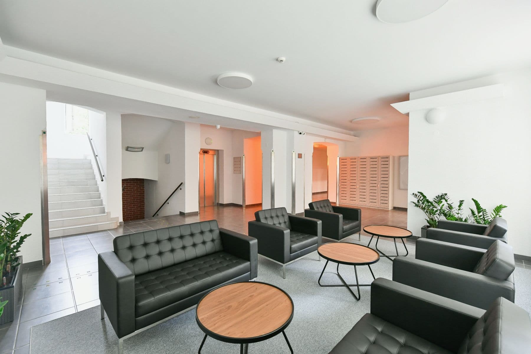 Prenájom bytu 1-izbový 26 m², Na ostrůvku, Praha, Praha Prenájom bytu 1-izbový 26 m², Na ostrůvku, Praha, Praha