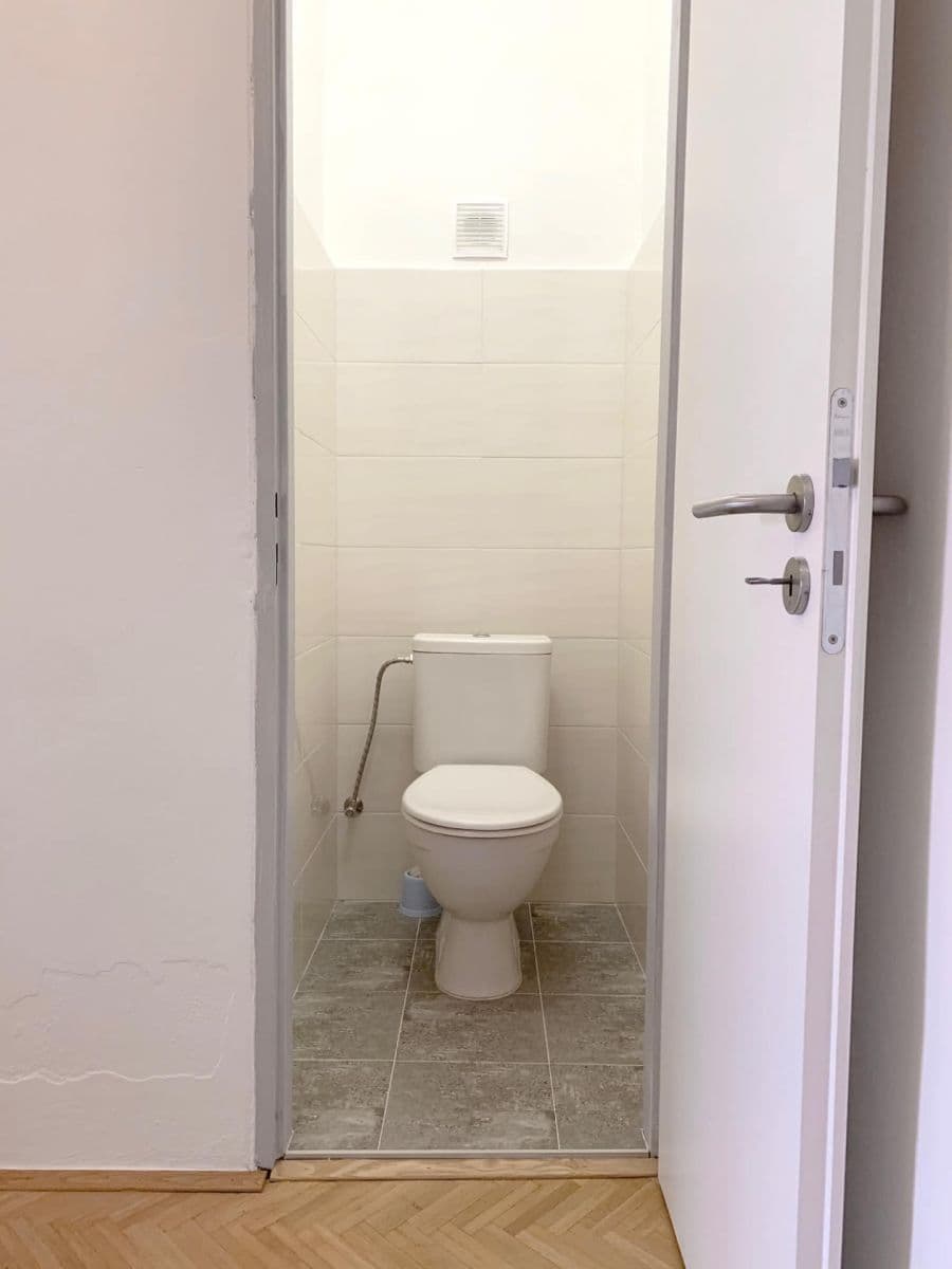 Prenájom bytu 2-izbový 62 m², Domažlická, Brno, Jihomoravský kraj Prenájom bytu 2-izbový 62 m², Domažlická, Brno, Jihomoravský kraj