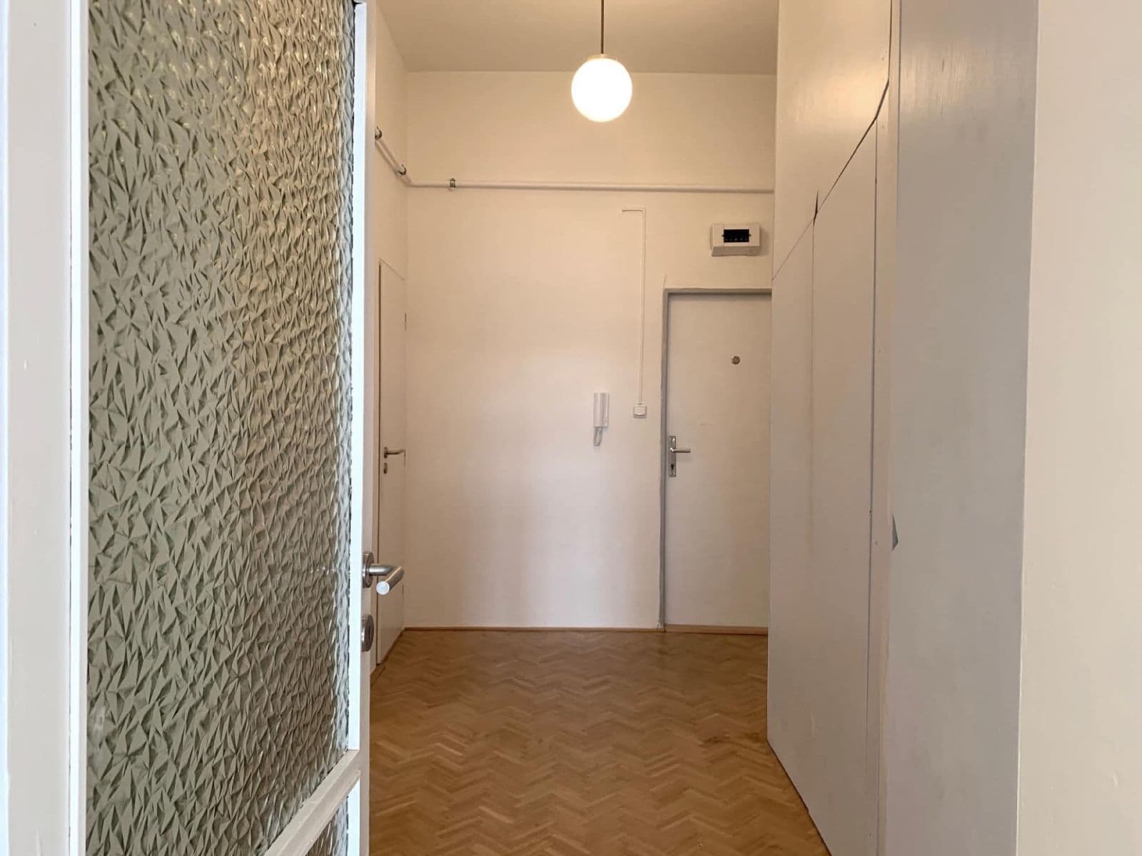 Prenájom bytu 2-izbový 62 m², Domažlická, Brno, Jihomoravský kraj Prenájom bytu 2-izbový 62 m², Domažlická, Brno, Jihomoravský kraj