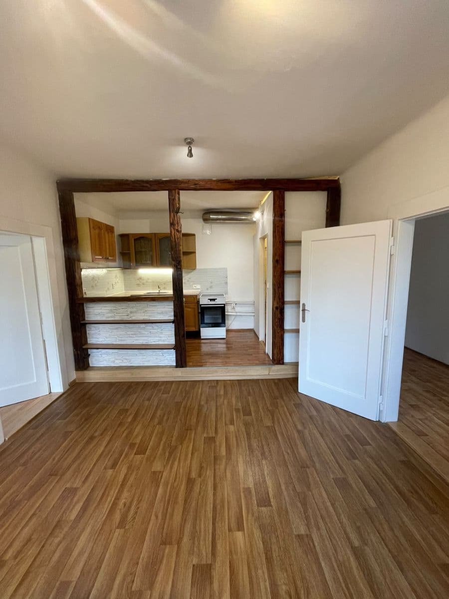 Prenájom bytu 2-izbový 48 m², U Kněžské louky, Praha, Praha Prenájom bytu 2-izbový 48 m², U Kněžské louky, Praha, Praha