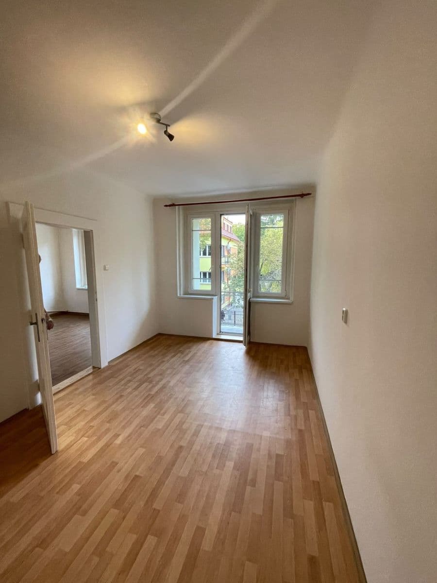 Prenájom bytu 2-izbový 48 m², U Kněžské louky, Praha, Praha Prenájom bytu 2-izbový 48 m², U Kněžské louky, Praha, Praha