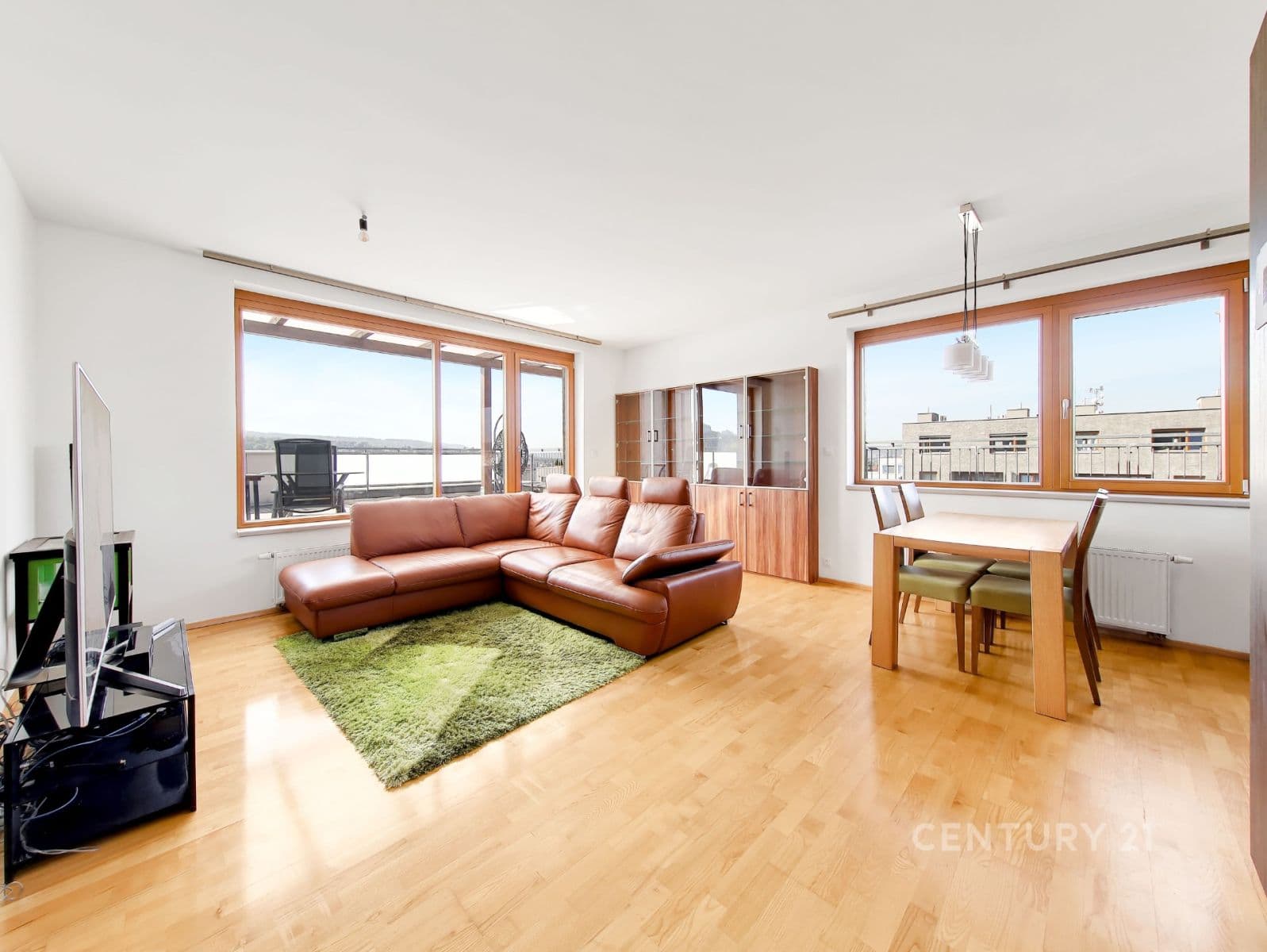 Predaj bytu 5-izbový 120 m², Československého exilu, Praha, Praha Predaj bytu 5-izbový 120 m², Československého exilu, Praha, Praha