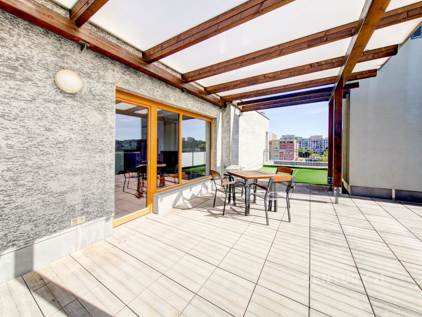 Predaj bytu 5-izbový 120 m², Československého exilu, Praha, Praha Predaj bytu 5-izbový 120 m², Československého exilu, Praha, Praha