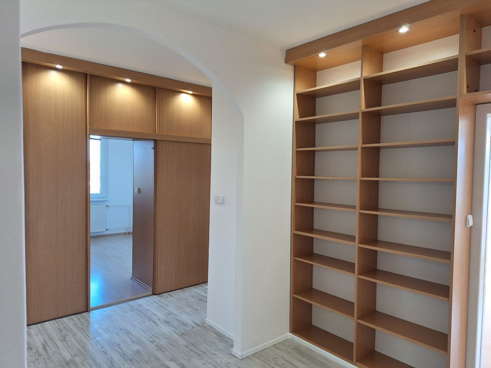 Prenájom bytu 3-izbový 85 m², Slunečná, Zlín, Zlínský kraj Prenájom bytu 3-izbový 85 m², Slunečná, Zlín, Zlínský kraj