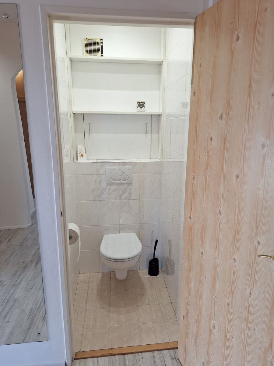 Prenájom bytu 3-izbový 85 m², Slunečná, Zlín, Zlínský kraj Prenájom bytu 3-izbový 85 m², Slunečná, Zlín, Zlínský kraj