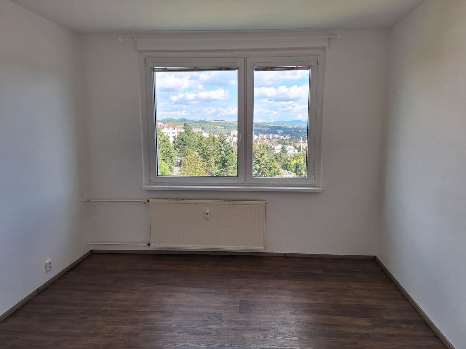 Prenájom bytu 3-izbový 85 m², Slunečná, Zlín, Zlínský kraj Prenájom bytu 3-izbový 85 m², Slunečná, Zlín, Zlínský kraj