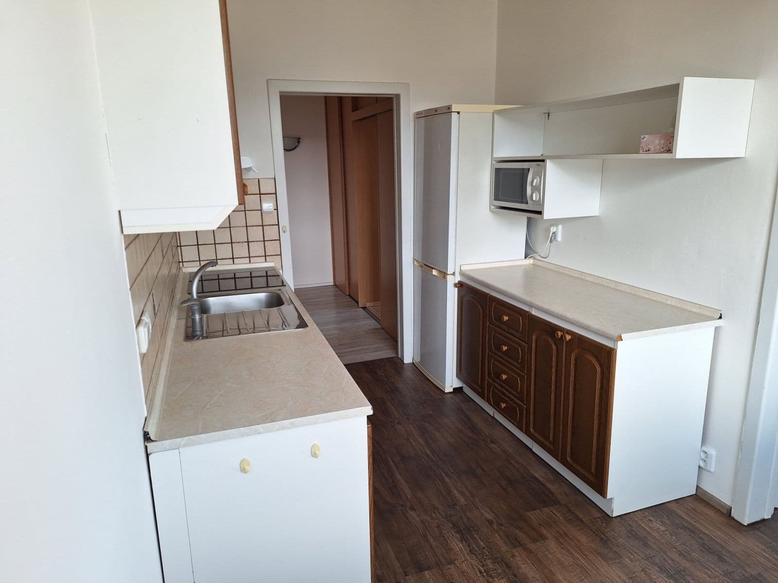 Prenájom bytu 3-izbový 85 m², Slunečná, Zlín, Zlínský kraj Prenájom bytu 3-izbový 85 m², Slunečná, Zlín, Zlínský kraj