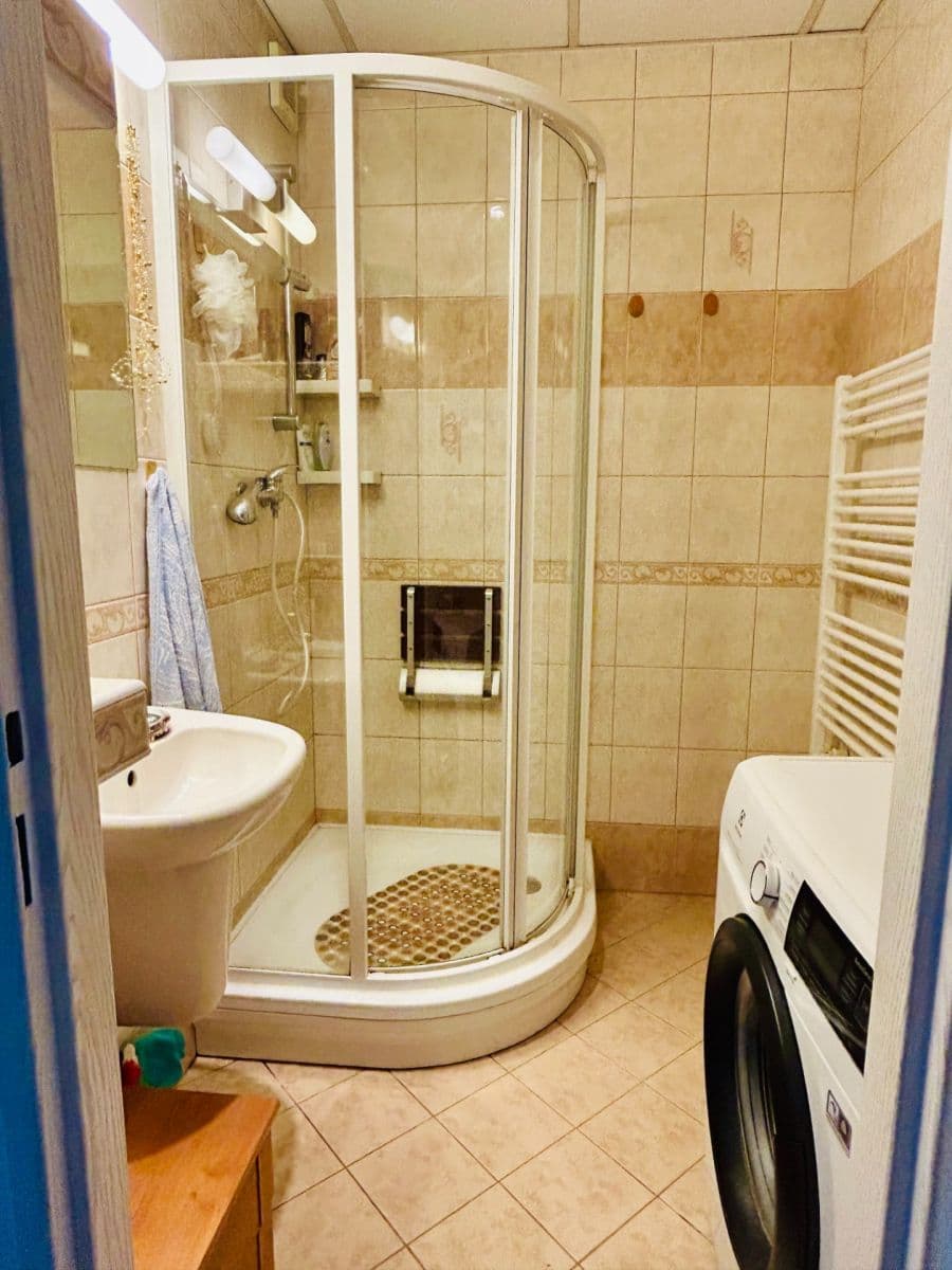 Predaj bytu 3-izbový 73 m², Okružní, Orlová, Moravskoslezský kraj Predaj bytu 3-izbový 73 m², Okružní, Orlová, Moravskoslezský kraj