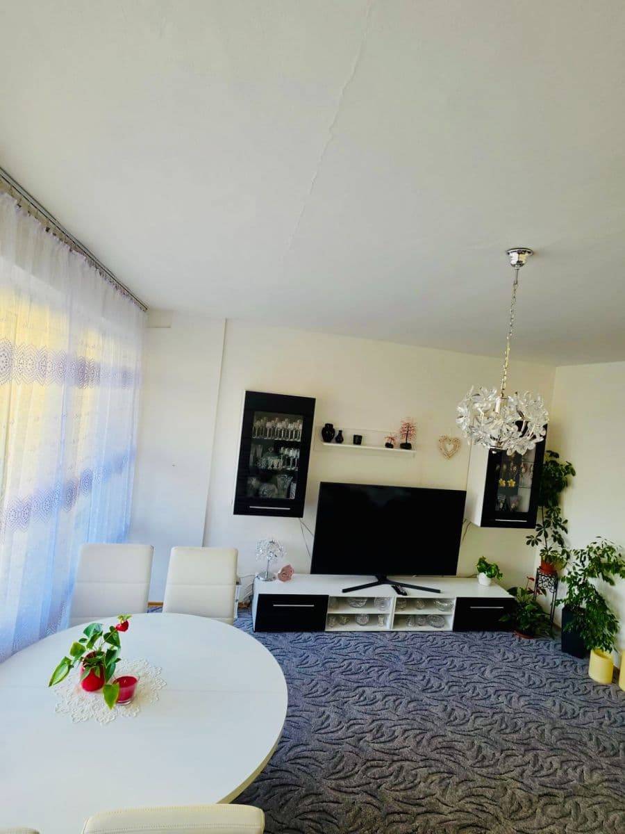 Predaj bytu 3-izbový 73 m², Okružní, Orlová, Moravskoslezský kraj Predaj bytu 3-izbový 73 m², Okružní, Orlová, Moravskoslezský kraj