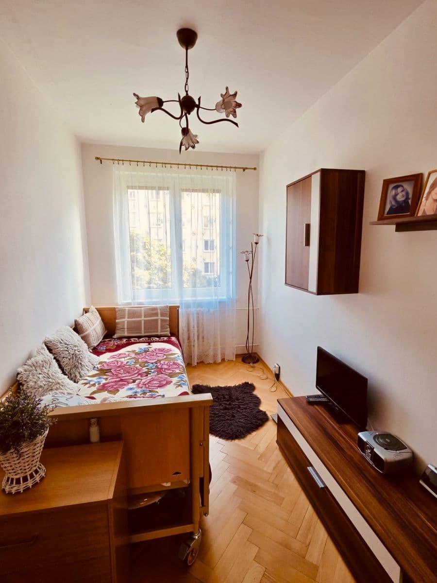 Predaj bytu 3-izbový 73 m², Okružní, Orlová, Moravskoslezský kraj Predaj bytu 3-izbový 73 m², Okružní, Orlová, Moravskoslezský kraj