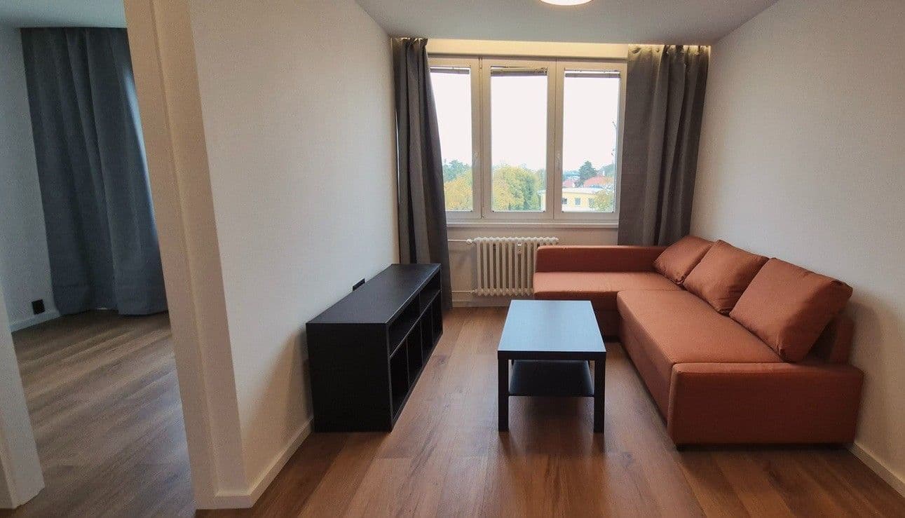 Prenájom bytu 2-izbový 41 m², Bohumínská, Praha, Praha Prenájom bytu 2-izbový 41 m², Bohumínská, Praha, Praha