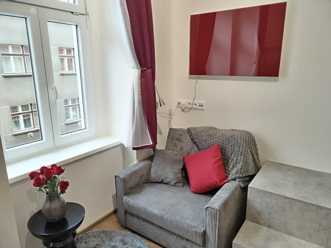 Prenájom bytu 1-izbový 22 m², Milíčova, Praha, Praha Prenájom bytu 1-izbový 22 m², Milíčova, Praha, Praha