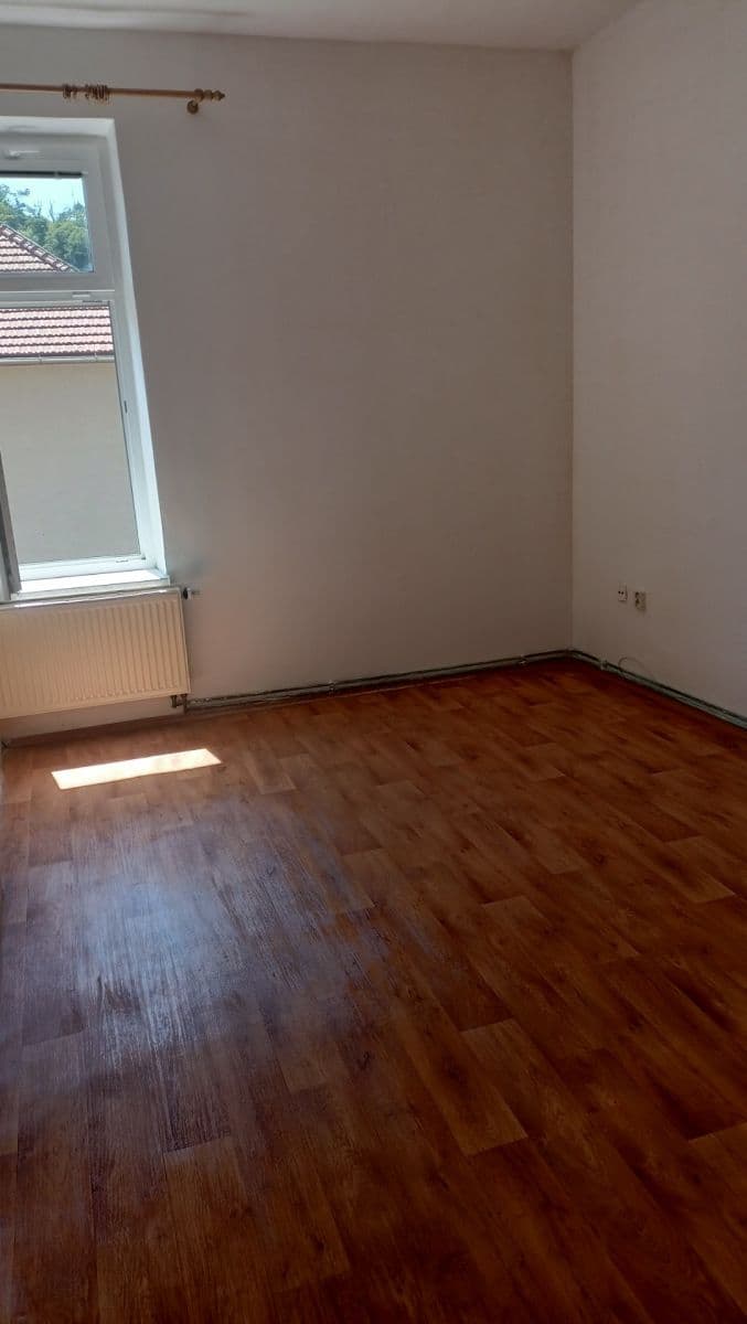 Prenájom bytu 3-izbový 65 m², Osvobození, Adamov, Jihomoravský kraj Prenájom bytu 3-izbový 65 m², Osvobození, Adamov, Jihomoravský kraj